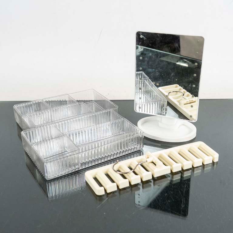 Organizador de Maquillaje con Espejo LED y Percha para Corbatas