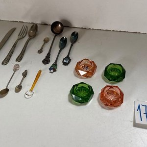 Conjunto de 4 Platos para Caviar y 8 Cucharitas Decorativas - imagen 2