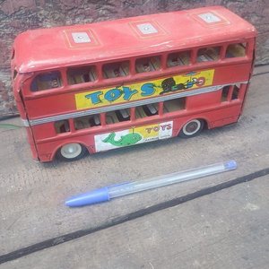 Ómnibus de Hojalata Vintage de Dos Pisos Estilo Londres - imagen 1