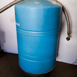 Tanque Hidroneumático Gianni 80 Litros con Manómetro - imagen 2