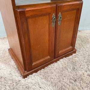 Mesa de TV Rodante en Cerejeira con Puertas y Estante - imagen 2