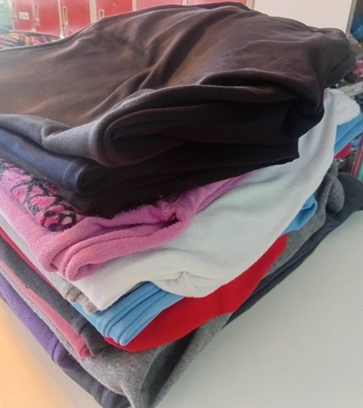 Lote de Pantalones Deportivos con Modelos y Talles Varios - imagen 2