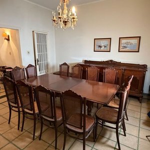 Juego de Comedor de Madera con 12 Sillas Estampilladas - imagen 2