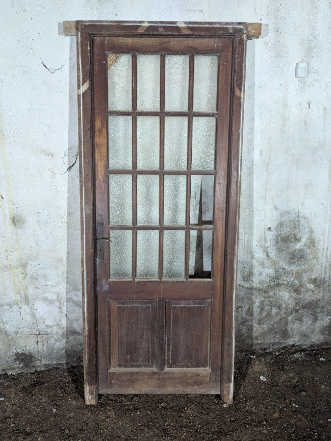 Puerta antigua de tablero con diseño tipo colonial - imagen 2