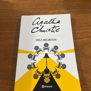 Lote anterior: Libro Diez Negritos de Agatha Christie