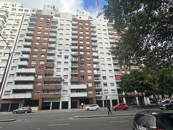 Item 31801 - Image 0