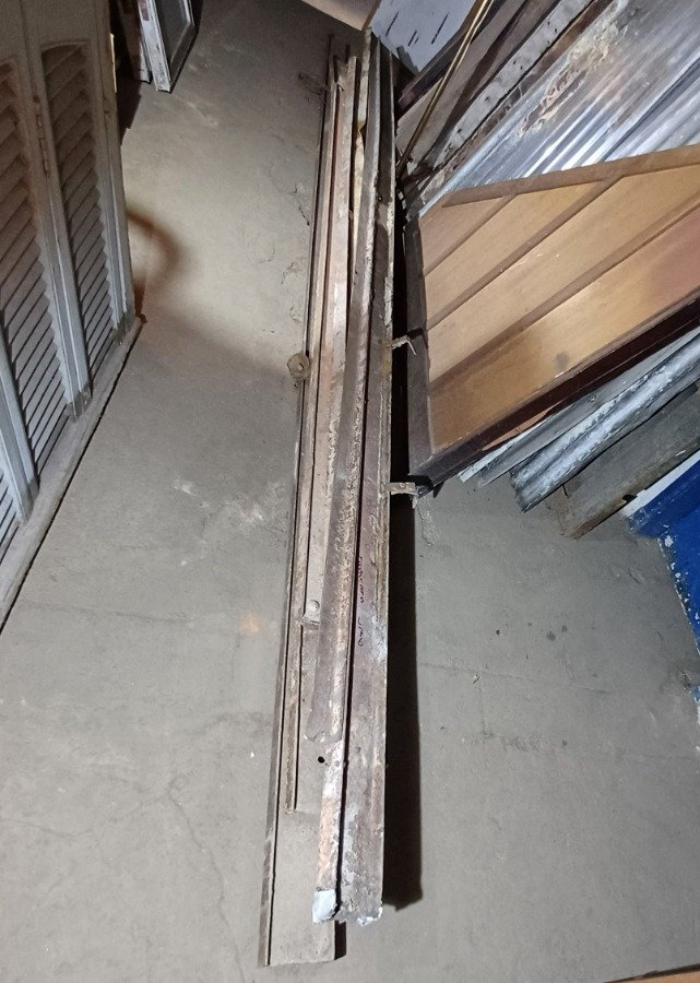 Item 16744 - Image 1