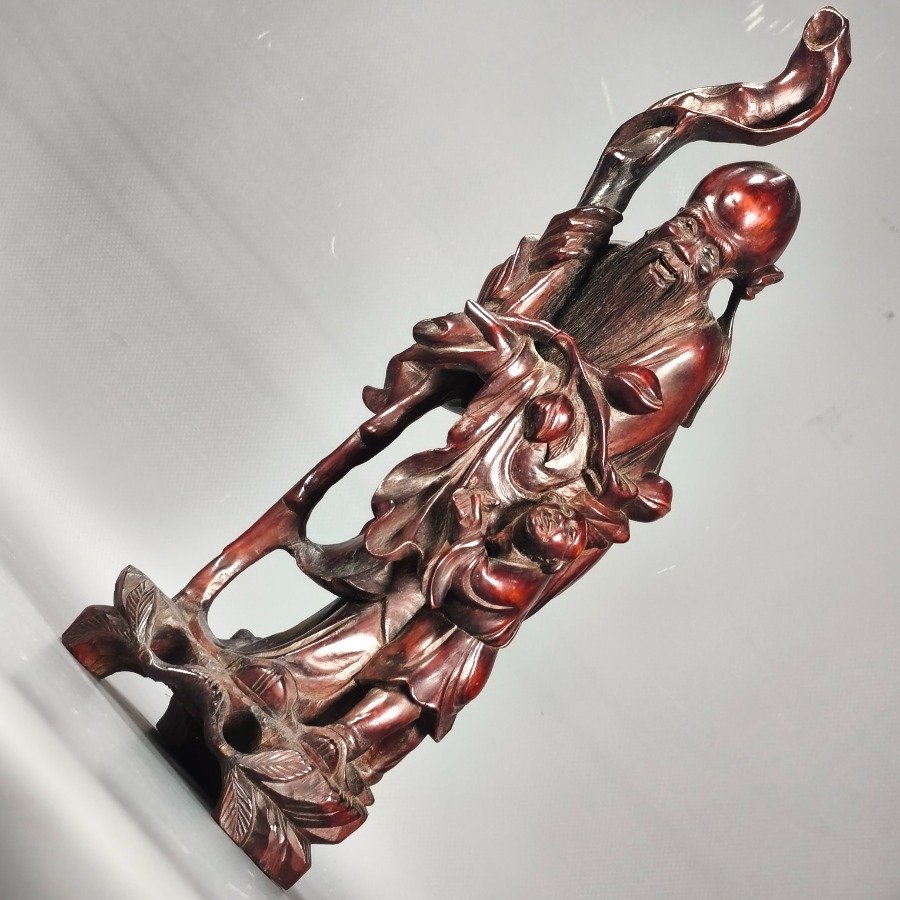 Figuras de madera tallada con estilo antiguo - imagen 4