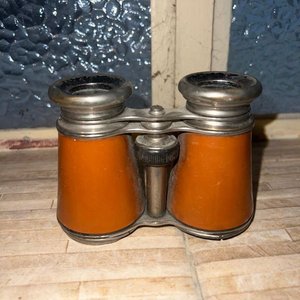 Lote siguiente: Binoculares Antiguos de Colección