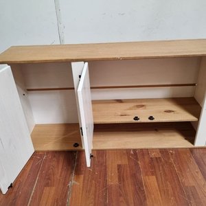 Mueble Modular Bajo Blanco con Puertas y Estantes, Herrajes Oscuros - imagen 2