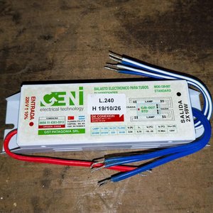 Lote siguiente: Balasto Electrónico Ceni L-240 para Tubo Fluorescente (2x18W) y Caja con Herramientas