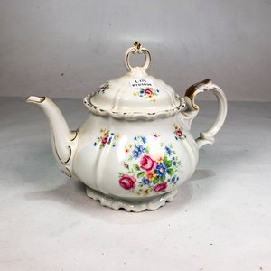 Tetera de Porcelana Alemana Bavaria Blanca Floral con Guarda Dorada - imagen 2