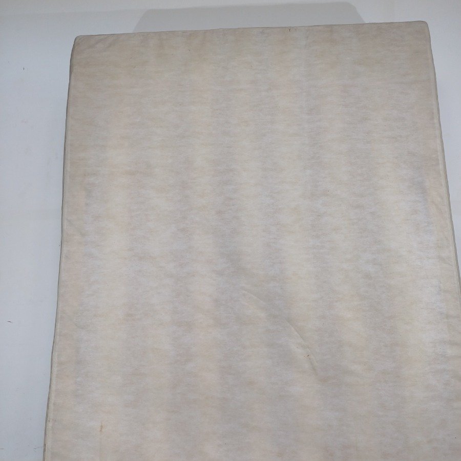 Caja para sommier con rotura en el forro y 7 patas - imagen 4