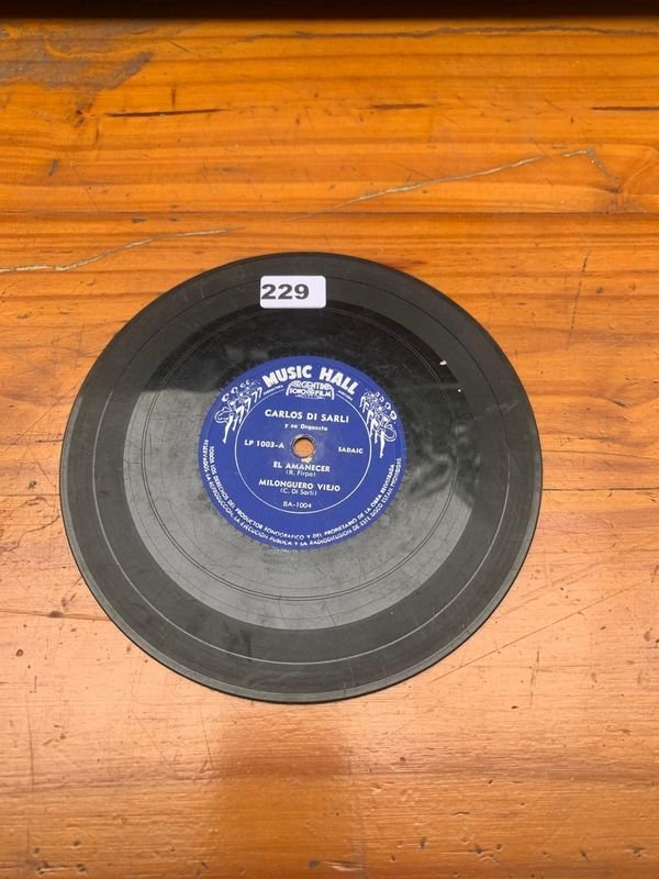 Item 869493 - Image 1