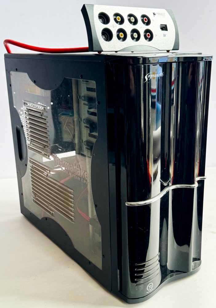 Lote anterior: Computadora con capturadora y gabinete Thermaltake