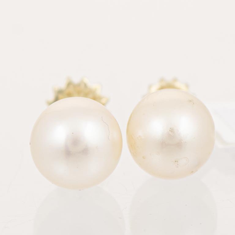 Par de Tornillos de Oro 18k con Perlas Naturales