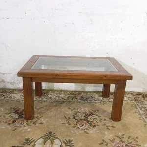 Mesa de Living Rústica con Tapa de Vidrio Rectangular - imagen 1
