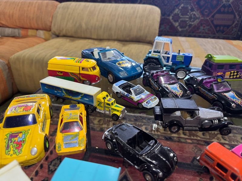 Gran lote de autos y vehículos variados - imagen 3