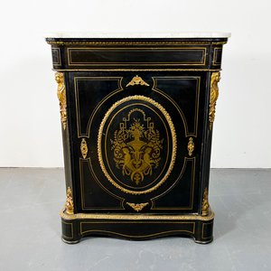 Chifonier Estilo Napoleón III Ebonizado con Bronce y Mármol Blanco - imagen 1