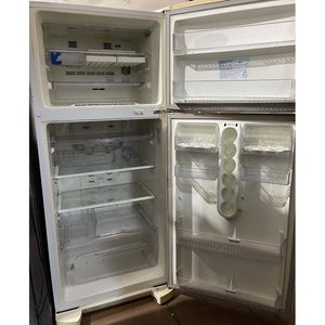 Heladera Electrolux Frío Seco Blanca con Detalles de Óxido - imagen 2