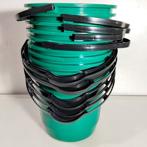 10 Baldes plastico verde - imagen 1