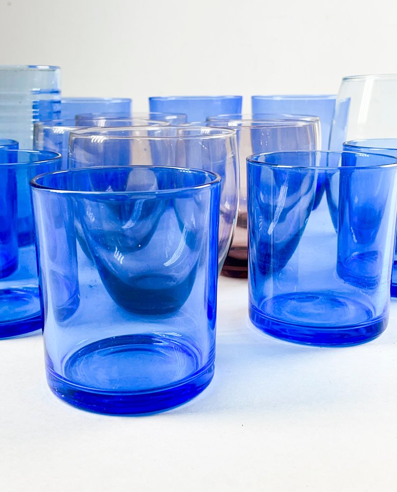 Vasos de vidrio azul y coloridos - imagen 3
