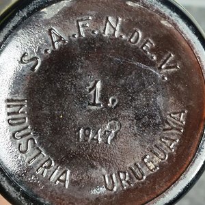 Botella Antigua Cervecerías del Uruguay - Industria Uruguaya 1949 - imagen 4
