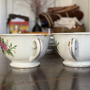 Juego de Tazas y Platos de Porcelana China con Diseño Floral - imagen 2