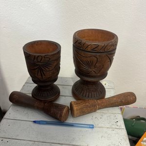 Par de Morteros de Madera Tallada "Buzios" - imagen 2