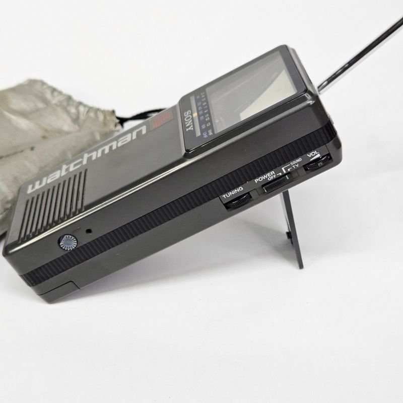 Sony Exclusivo Watchman, Radio Portátil con LCD y Antena - imagen 4