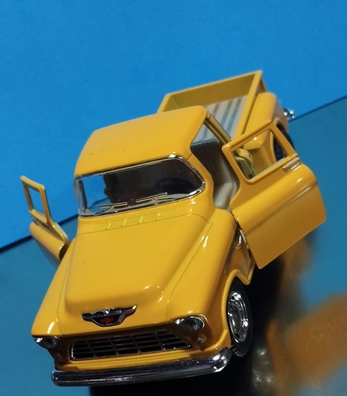 Camioneta Coleccionable Chevrolet Año 55 - Juguetes - imagen 2