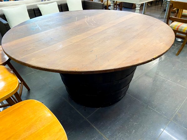 Mesa Redonda Rústica con Base de Barril de Madera - imagen 1