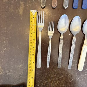 Lote de Cubiertos: Tenedores, Cuchillos y Cucharas Variados - imagen 8