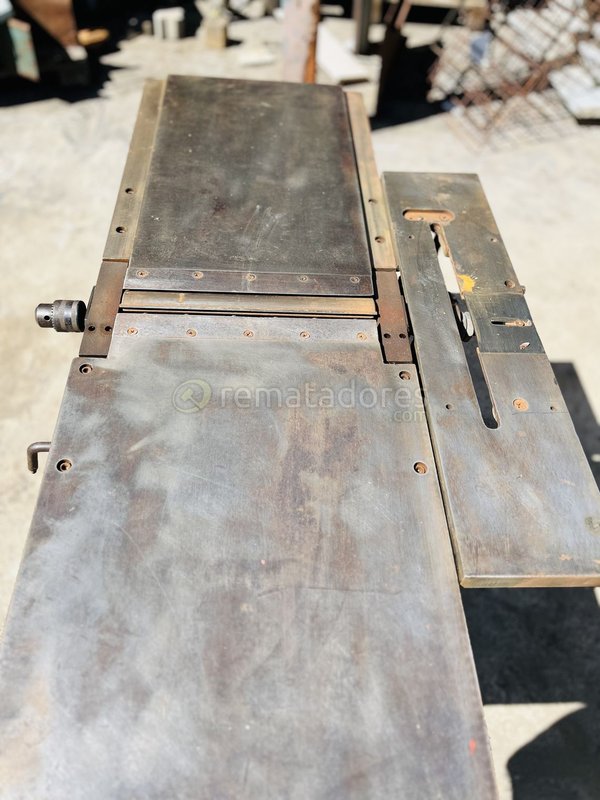 Máquina de carpintería industrial
