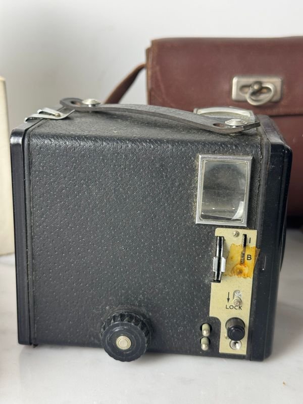 Colección de cámaras y proyectores vintage - imagen 7