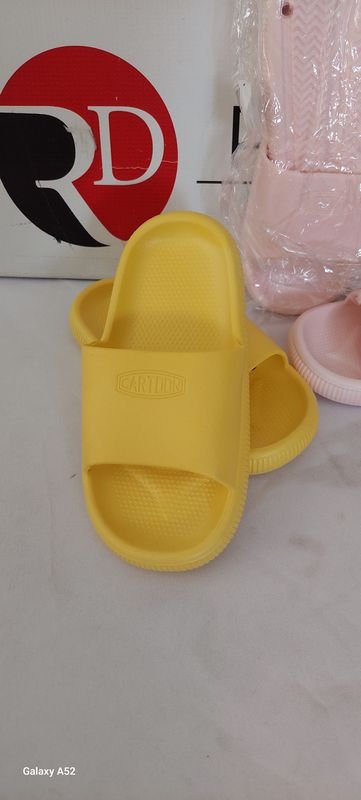 Zapatillas coloridas para hombre - imagen 2