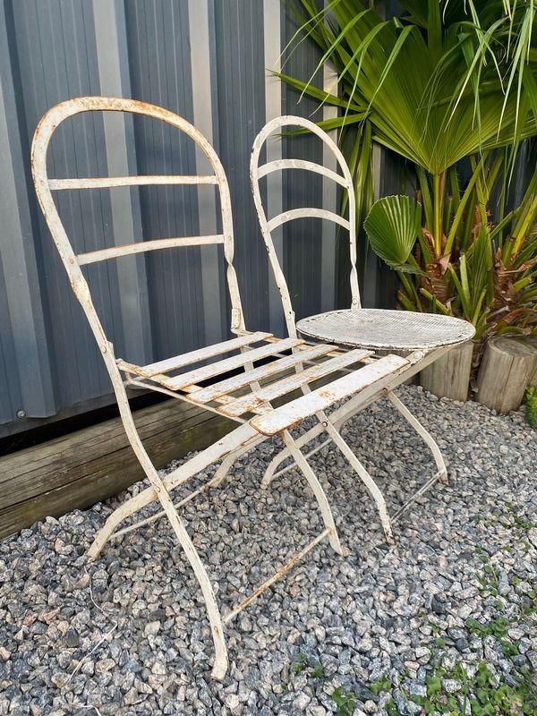 Sillas de hierro antiguas para decoración - imagen 2