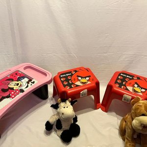 Lote anterior: Mesa Auxiliar Minnie Mouse y Banquitos Angry Birds con Peluches