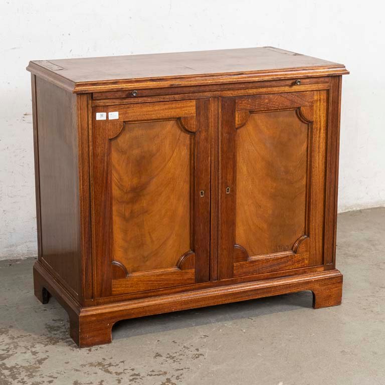 Mueble de madera con dos puertas y bandeja, 90x50x80 cm