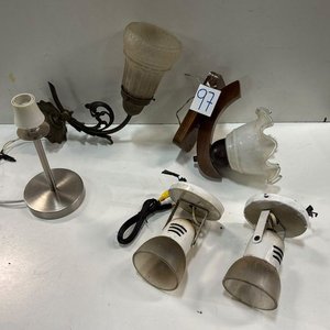Lote de Lámparas de Pared y Velador de Bronce y Metal - imagen 3