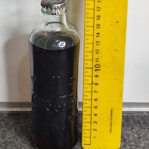 Botella Coca-Cola con Contenido Sellado - Coleccionismo - imagen 1