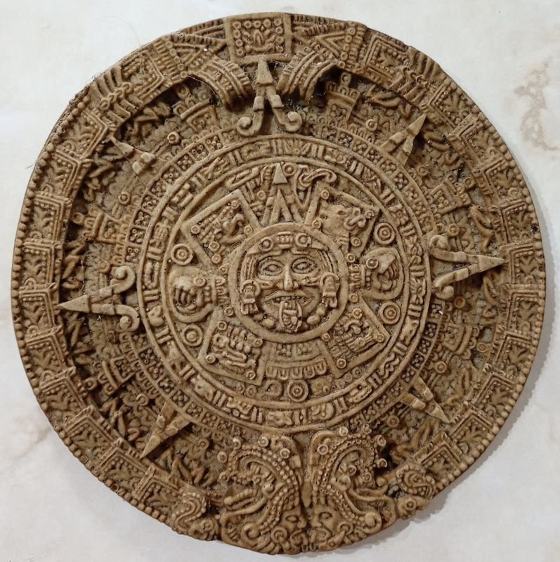 Colgante con forma de Calendario Azteca - Pieza antigua - imagen 3