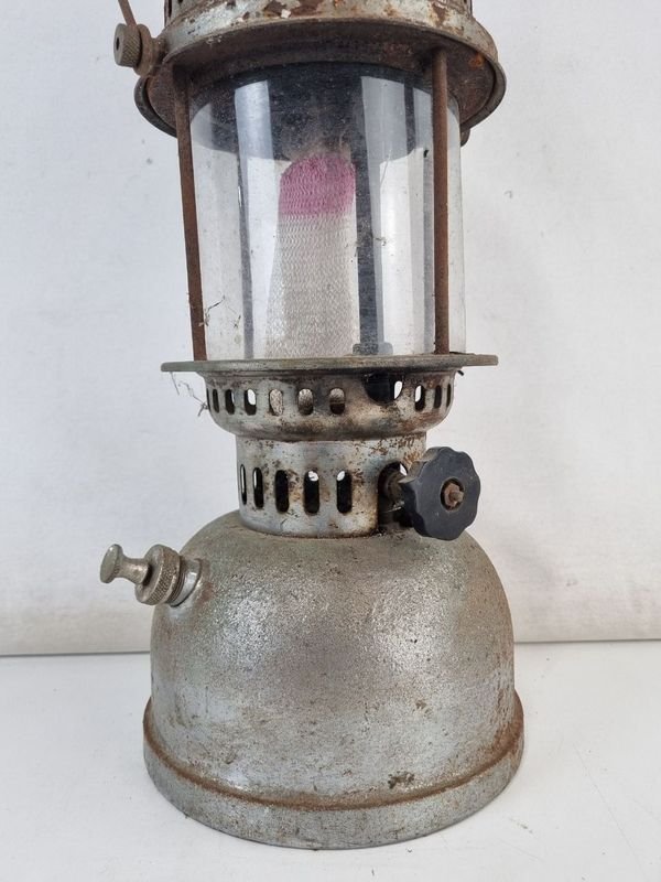 Lámpara Farol Antigua con Diseño Clásico - imagen 3