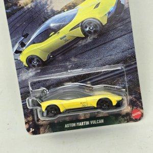 Hot Wheels Aston Martin Vulcan Silver Series - imagen 2