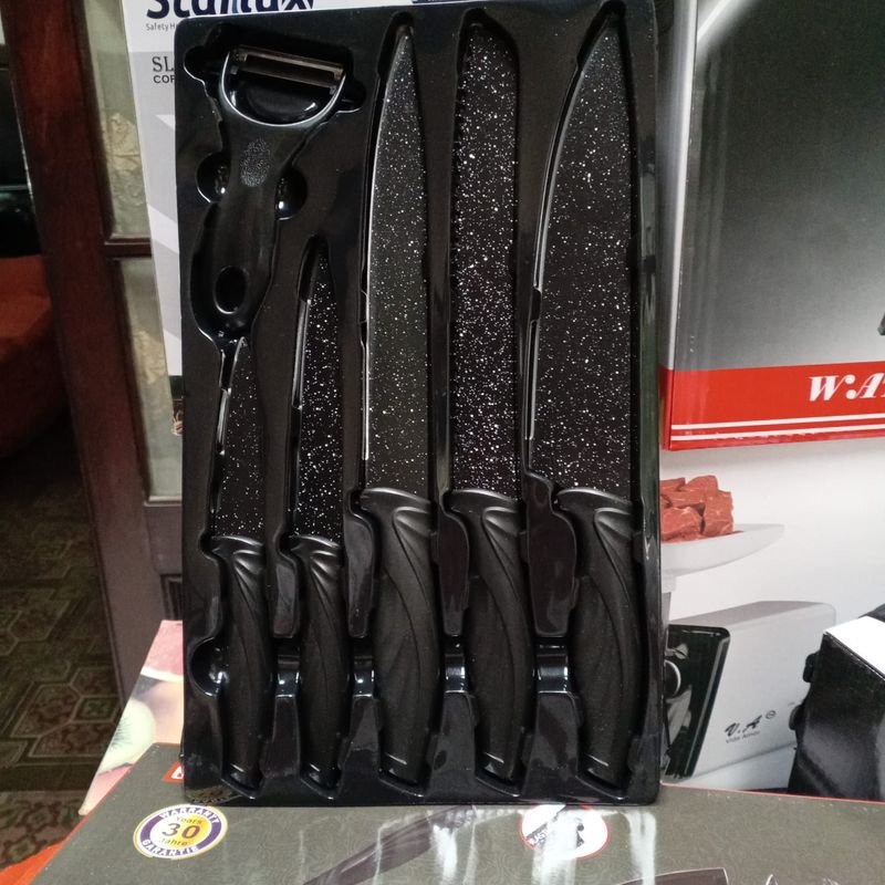 Juego de cuchillos de cocina completo, nuevo y en caja - imagen 2
