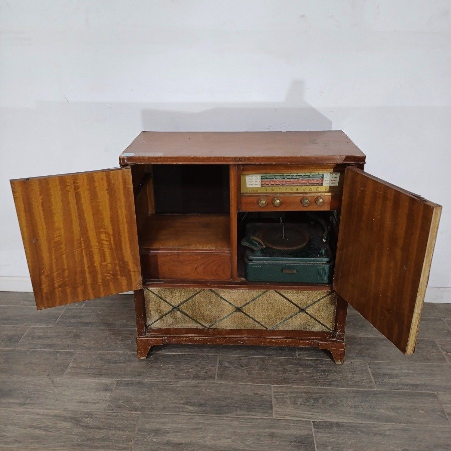 Muebles con toca disco y radio en contrachapado - imagen 3