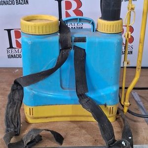 Mochila Fumigadora Manual de Plástico Azul y Amarillo - imagen 3