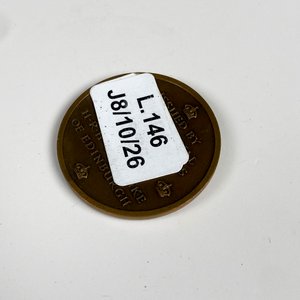 Medalla Bronce Reina Elizabeth II Coronada 1953 - imagen 3