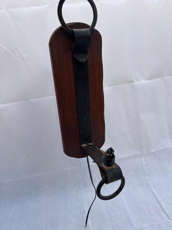 Porta lámpara de pared en madera y hierro - imagen 1