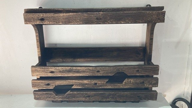 Lote anterior: Vienera con soporte para copas rustica